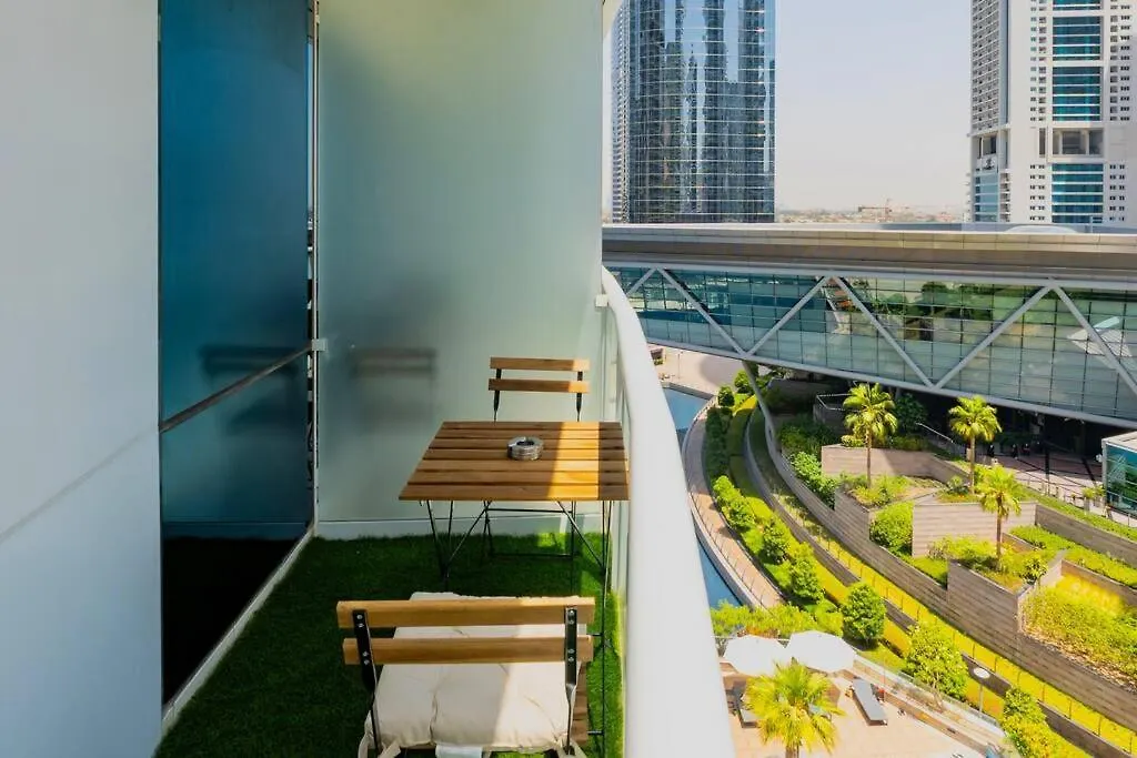 Renovated Lake Terrace Studio Jlt Next To Metro! Dubai