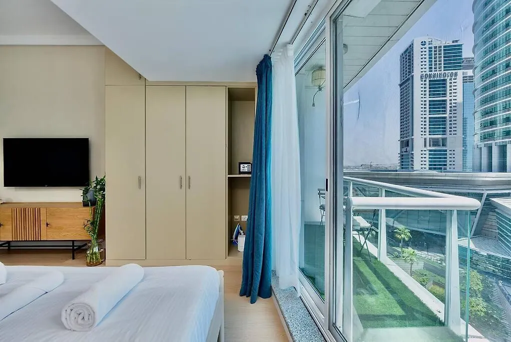 Apartment Renovated Lake Terrace Studio Jlt Next To Metro! Dubai United Arab Emirates