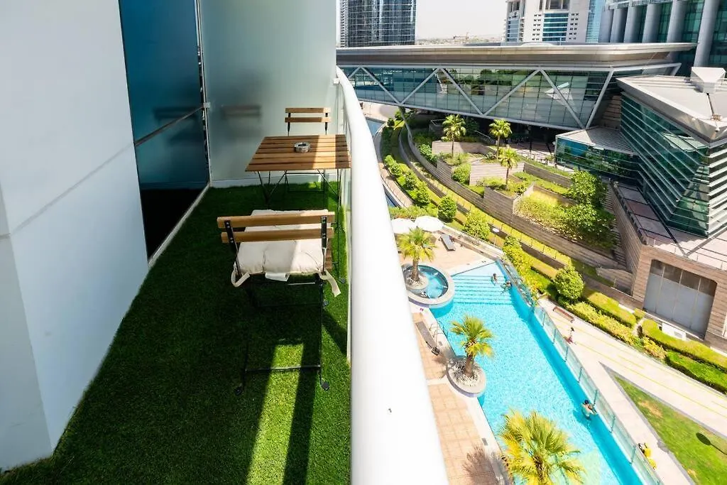 Renovated Lake Terrace Studio Jlt Next To Metro! Dubai Apartment