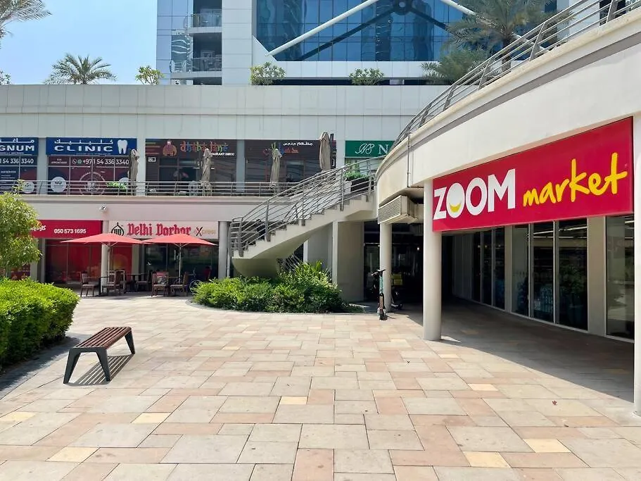 Renovated Lake Terrace Studio Jlt Next To Metro! Dubai Apartment