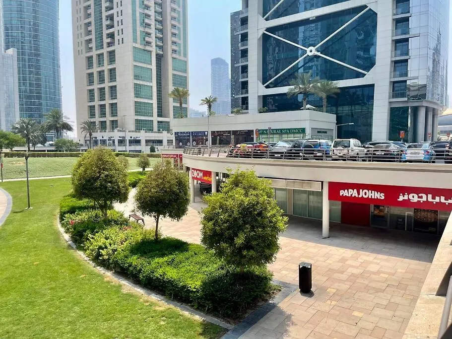 Renovated Lake Terrace Studio Jlt Next To Metro! Dubai