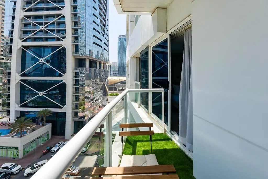 Renovated Lake Terrace Studio Jlt Next To Metro! Dubai United Arab Emirates