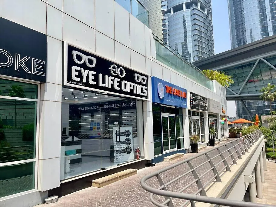 Apartment Renovated Lake Terrace Studio Jlt Next To Metro! Dubai